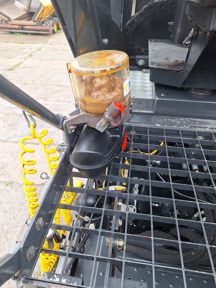 Finisseur Bomag Bf 300C-3: photos 15
