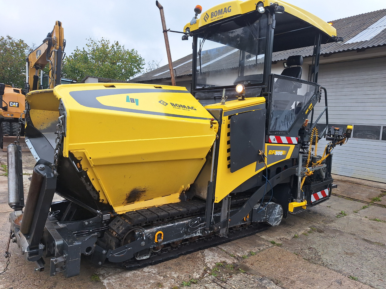 Finisseur Bomag Bf 300C-3: photos 12