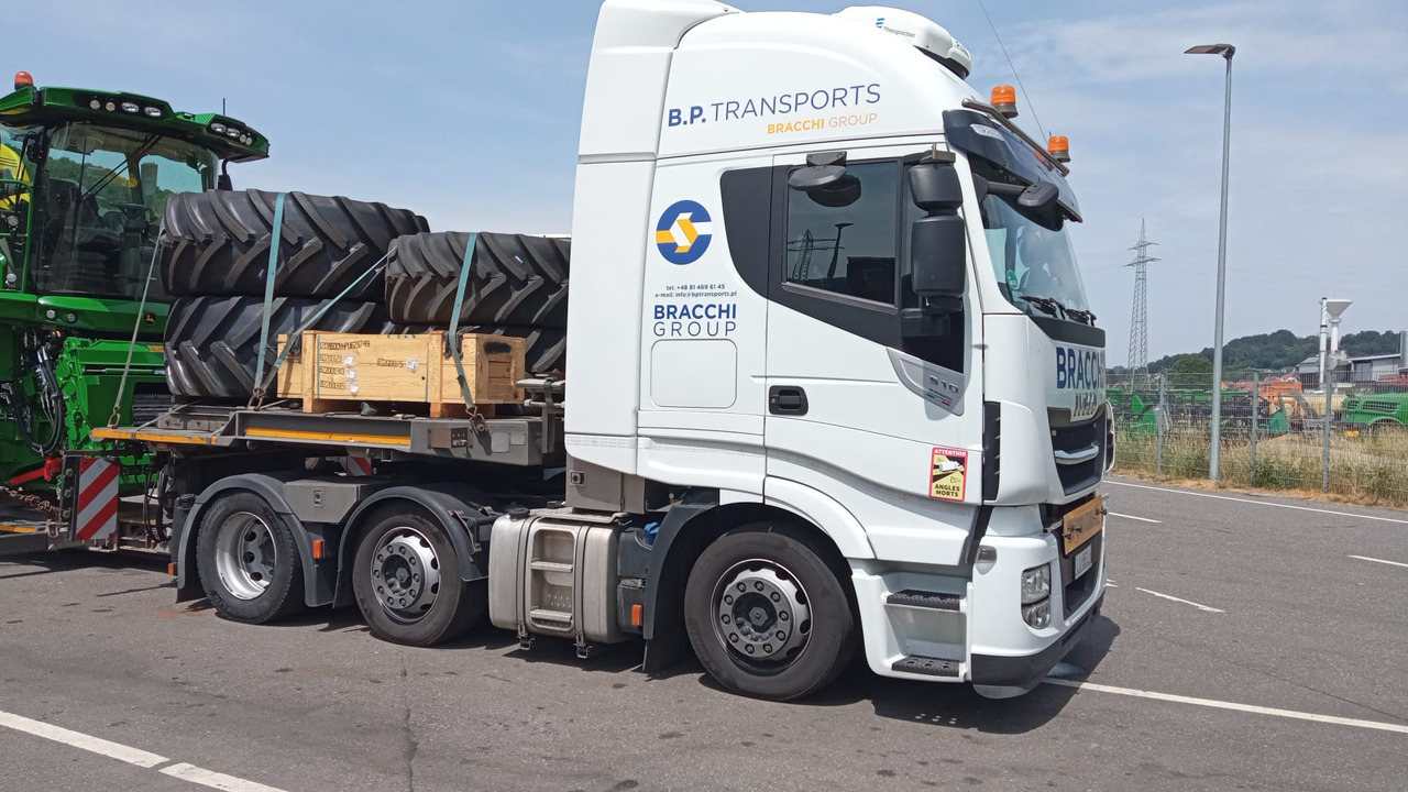 IVECO IVECO STRALIS 510 Hi-Way AS 440STX/P Euro VI z salonu Italia - Tracteur routier: photos 3 IVECO IVECO STRALIS 510 Hi-Way AS 440STX/P Euro VI z salonu Italia - Tracteur routier: photos 3