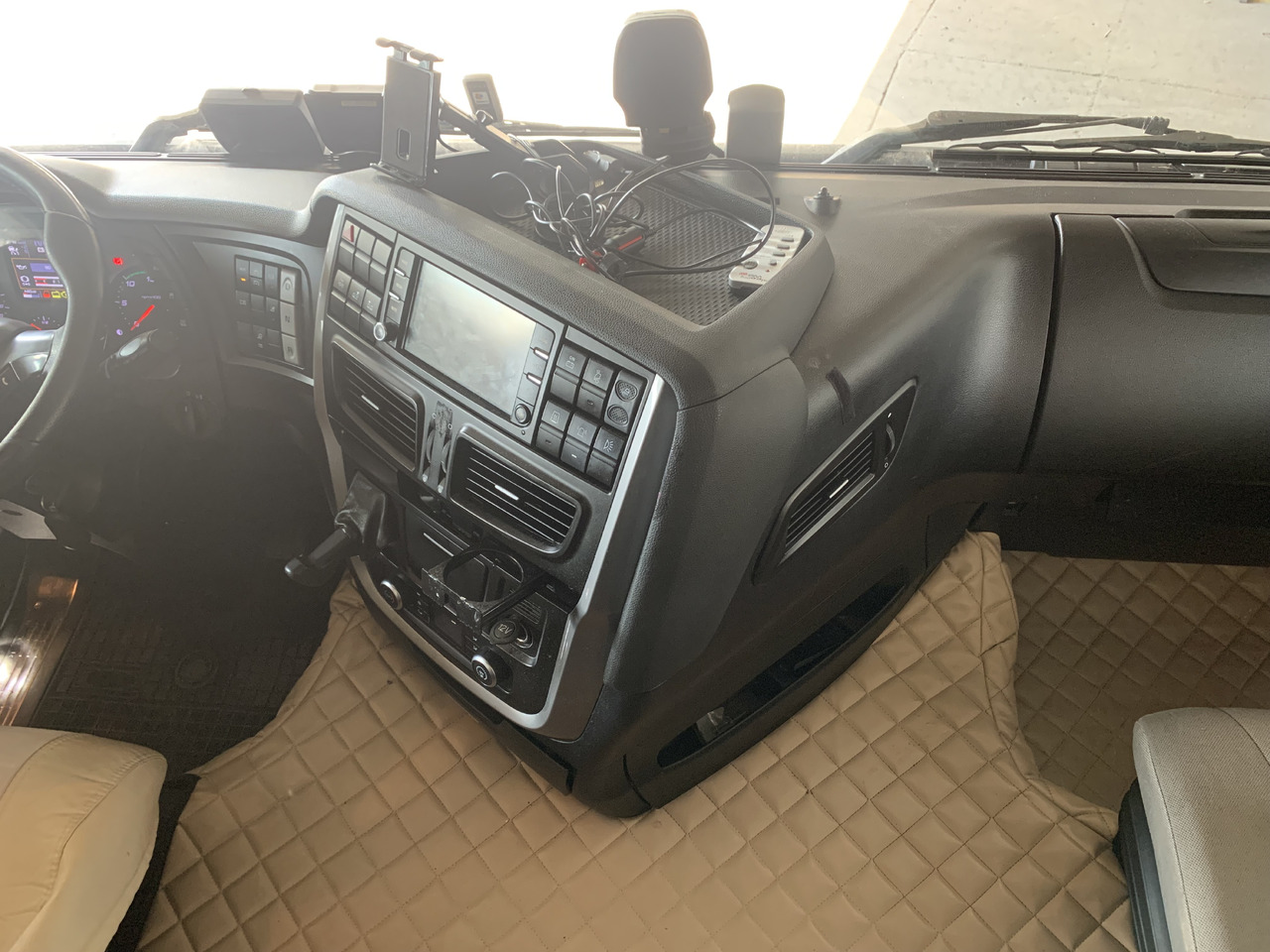 Tracteur routier Iveco Stralis 510 AS440STX/P 6X2 2018 Salon Polska: photos 22