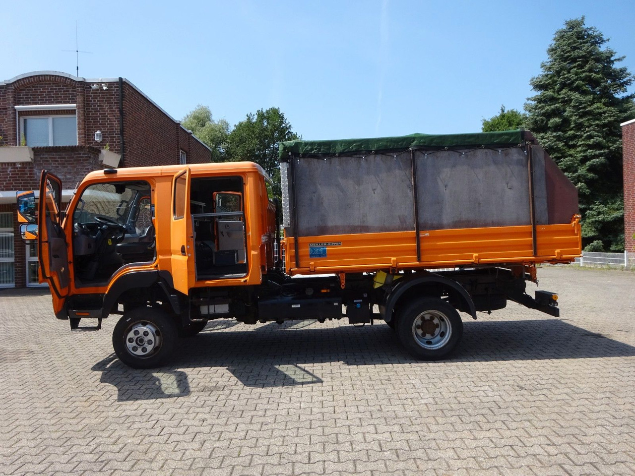 FUSO Canter Doppelkabine MEILLER 3Skipper 4x4 - Utilitaire benne: photos 5 FUSO Canter Doppelkabine MEILLER 3Skipper 4x4 - Utilitaire benne: photos 5
