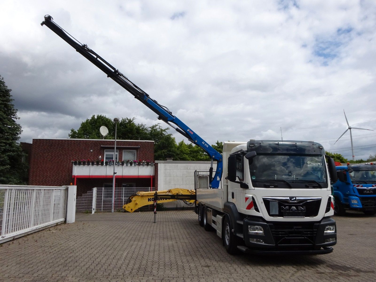 MAN 26.420 TGS Pritsche + HIAB 211 HIPRO Kran - Camion grue: photos 4 MAN 26.420 TGS Pritsche + HIAB 211 HIPRO Kran - Camion grue: photos 4