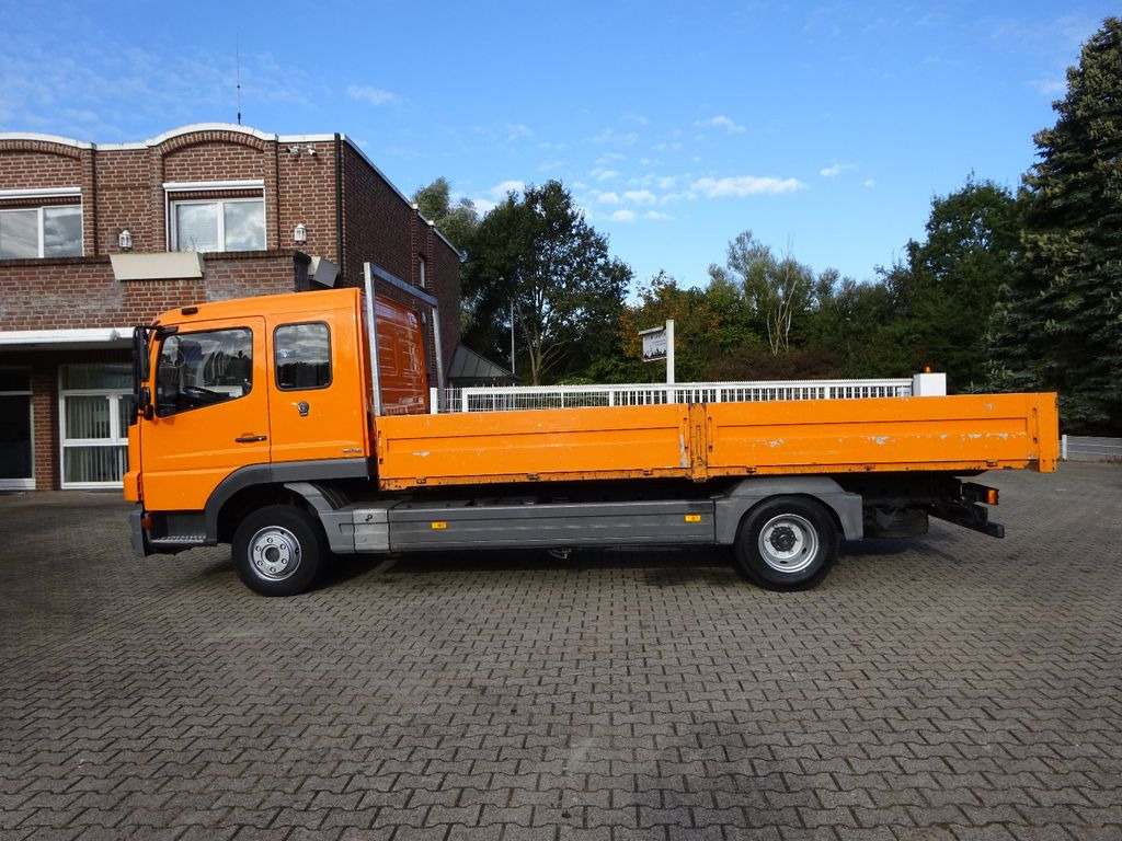 Mercedes-Benz 822 Atego Pritsche Doppelkabine 4x2 - Camion plateau: photos 2 Mercedes-Benz 822 Atego Pritsche Doppelkabine 4x2 - Camion plateau: photos 2