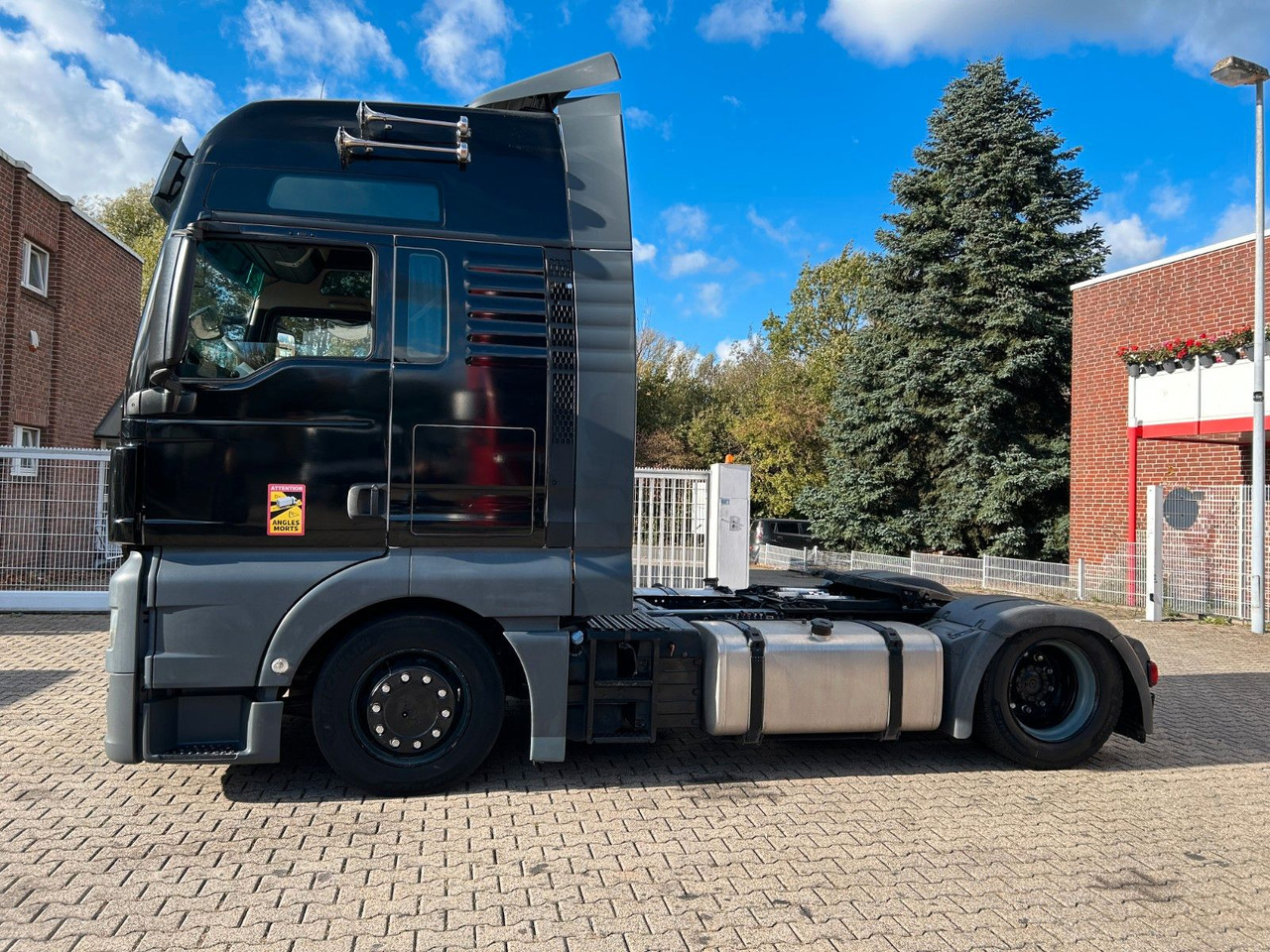 MAN 18.500 TGX 5x gleiche SZM im BESTAND !!! - Tracteur routier: photos 4 MAN 18.500 TGX 5x gleiche SZM im BESTAND !!! - Tracteur routier: photos 4