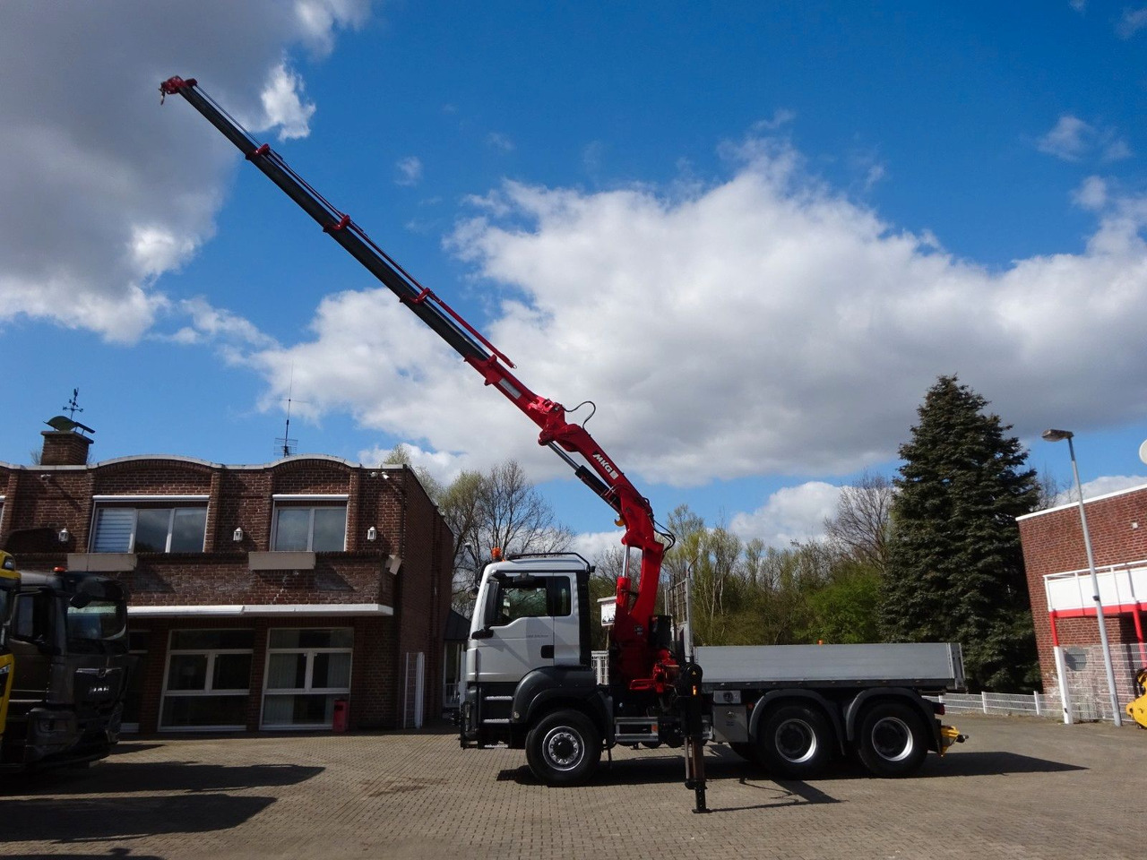 MAN 33.500 TGS + MKG HLK 231 Kran 6x6 Hydrodrive - Tracteur routier: photos 2 MAN 33.500 TGS + MKG HLK 231 Kran 6x6 Hydrodrive - Tracteur routier: photos 2