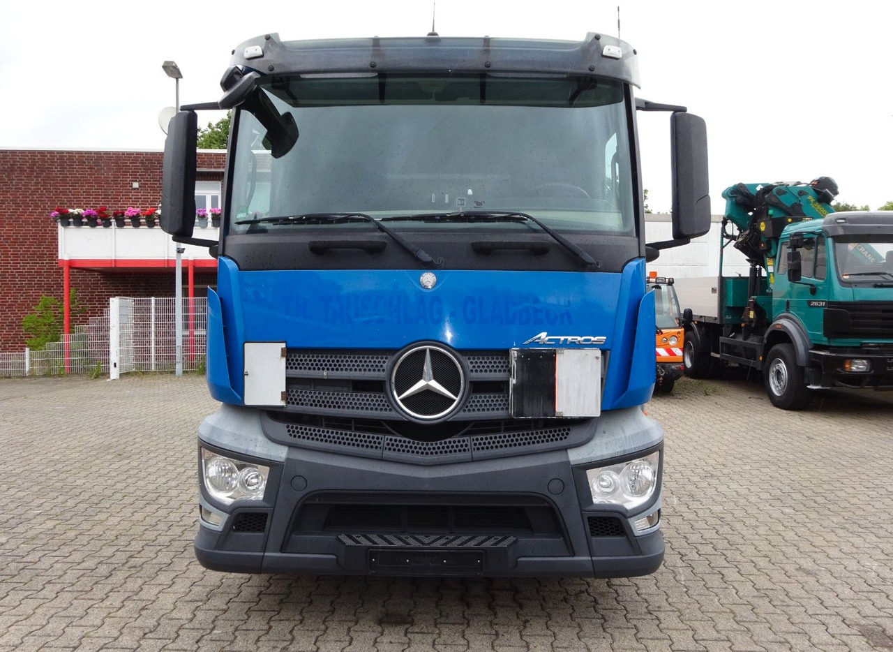 Mercedes-Benz 1840 Actros SZM 4x2 - Tracteur routier: photos 5 Mercedes-Benz 1840 Actros SZM 4x2 - Tracteur routier: photos 5