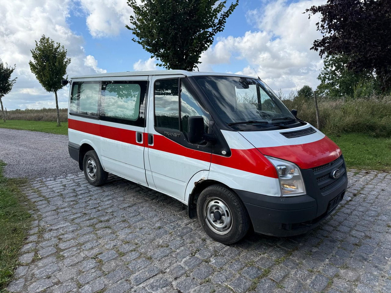 Ford Transit Kombi FT 300 K - Transport de personnes: photos 1 Ford Transit Kombi FT 300 K - Transport de personnes: photos 1