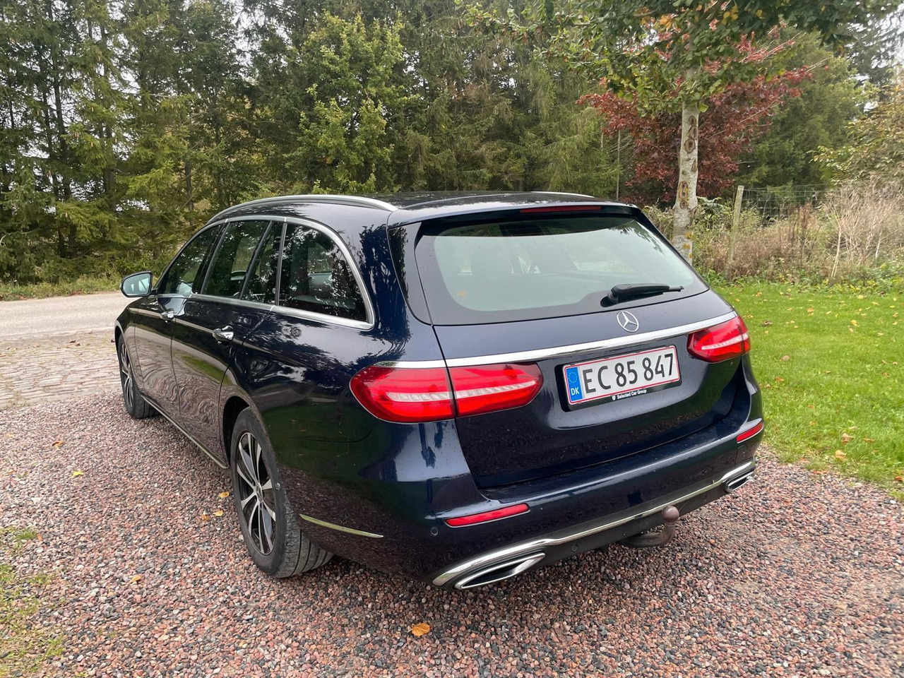 Mercedes-Benz E 220 T-Modell E 220 d *4Matic* - Voiture break: photos 3 Mercedes-Benz E 220 T-Modell E 220 d *4Matic* - Voiture break: photos 3