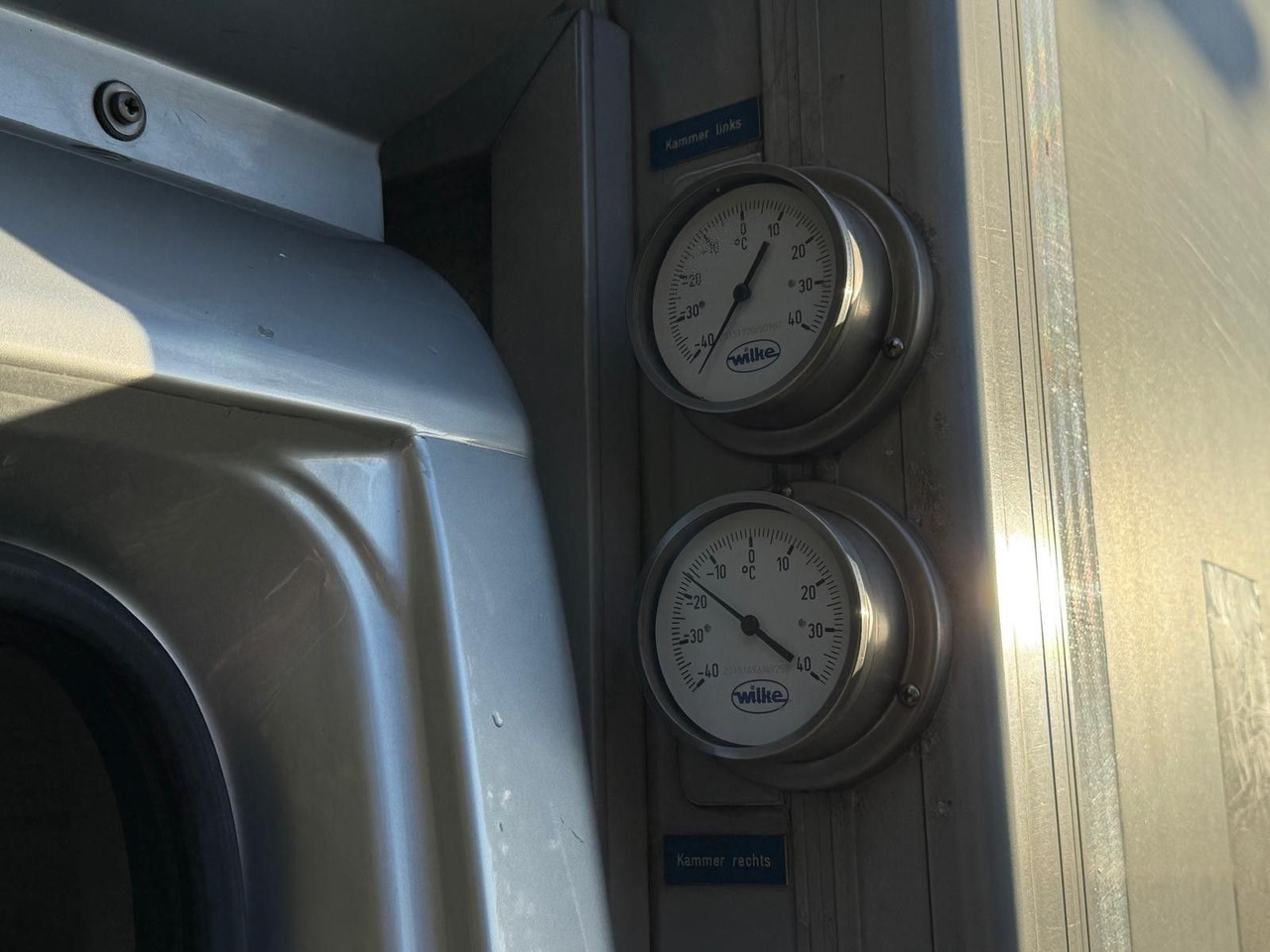 Utilitaire frigorifique Mercedes-Benz Sprinter II 316 CDI Aut. Refigerator BOX +Lift: photos 11 Utilitaire frigorifique Mercedes-Benz Sprinter II 316 CDI Aut. Refigerator BOX +Lift: photos 11