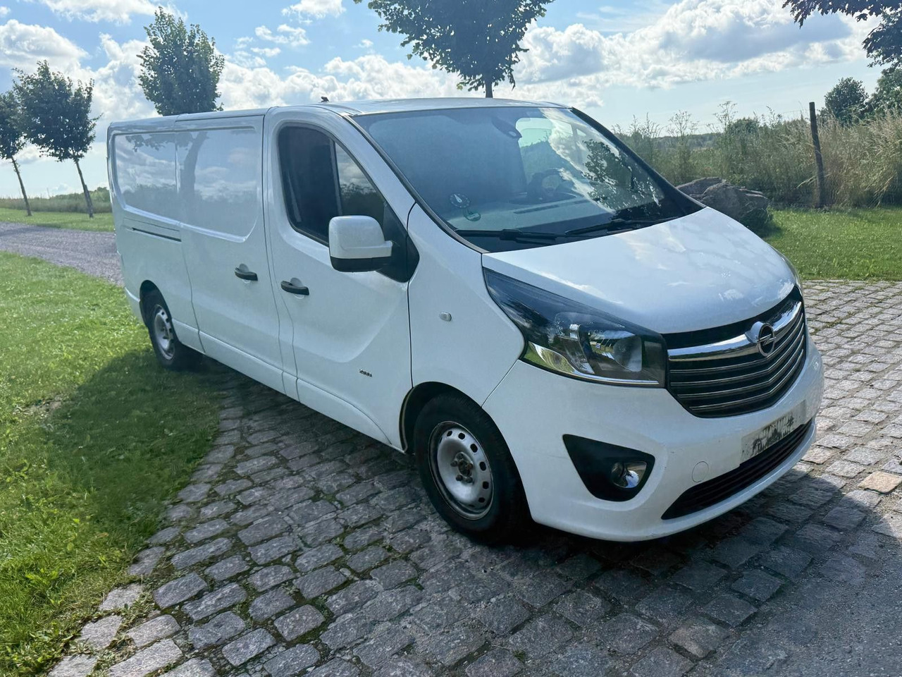 Opel Vivaro 1.6 cdti BiTurbo LANG *6000€ netto - Fourgonnette: photos 2 Opel Vivaro 1.6 cdti BiTurbo LANG *6000€ netto - Fourgonnette: photos 2