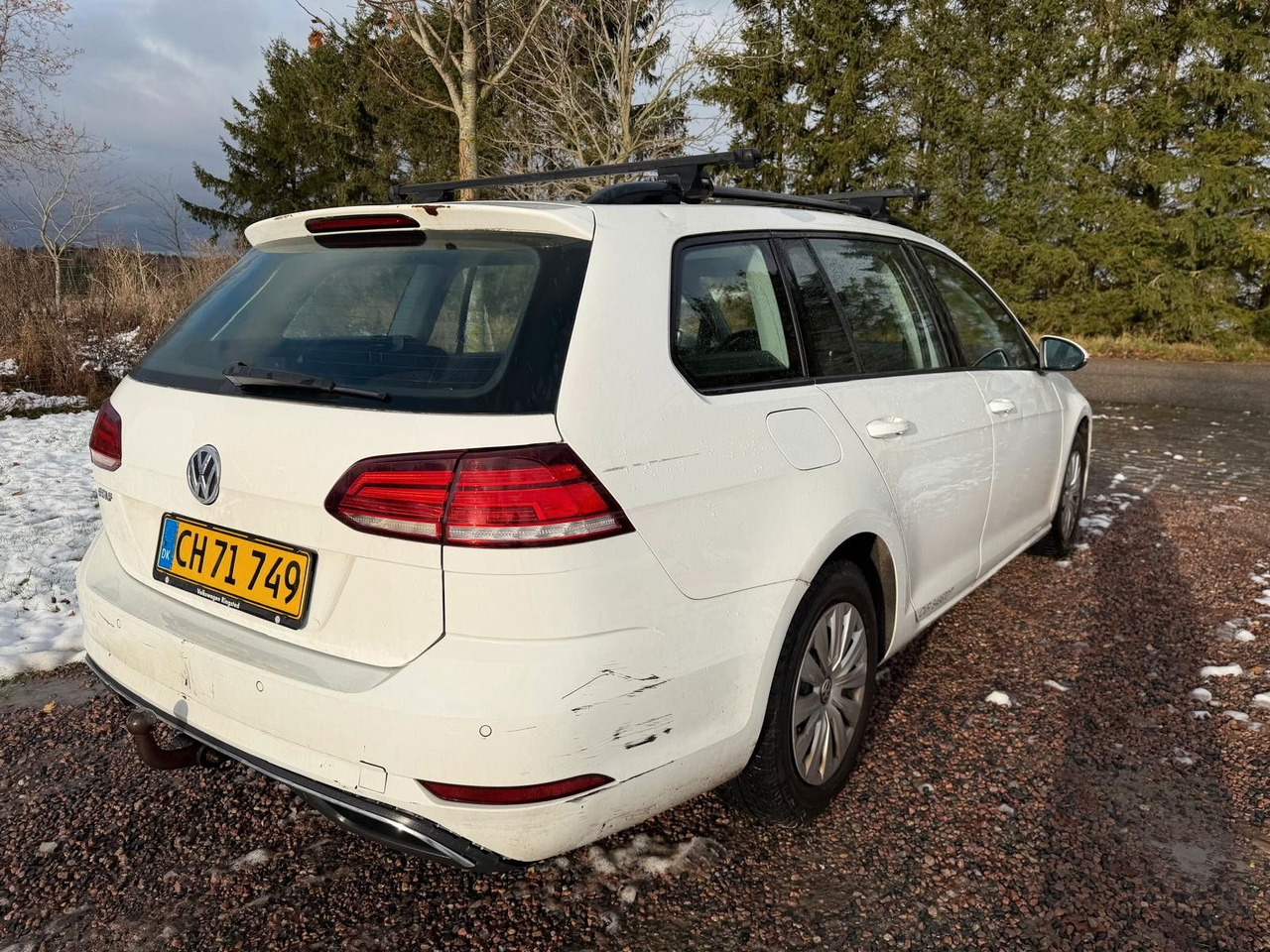 Volkswagen Golf VII Variant Comfortline - Voiture break: photos 4 Volkswagen Golf VII Variant Comfortline - Voiture break: photos 4