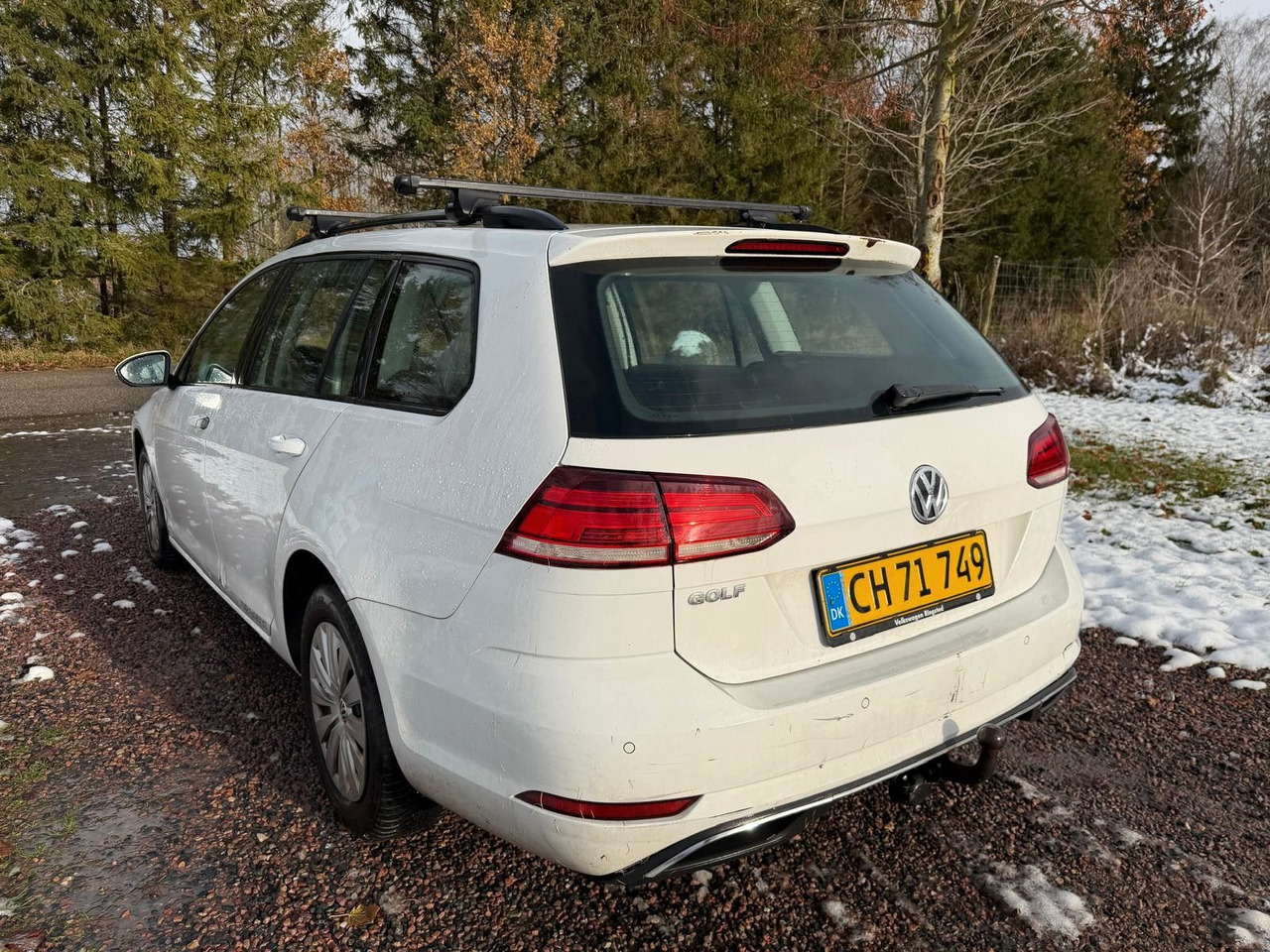 Volkswagen Golf VII Variant Comfortline - Voiture break: photos 3 Volkswagen Golf VII Variant Comfortline - Voiture break: photos 3