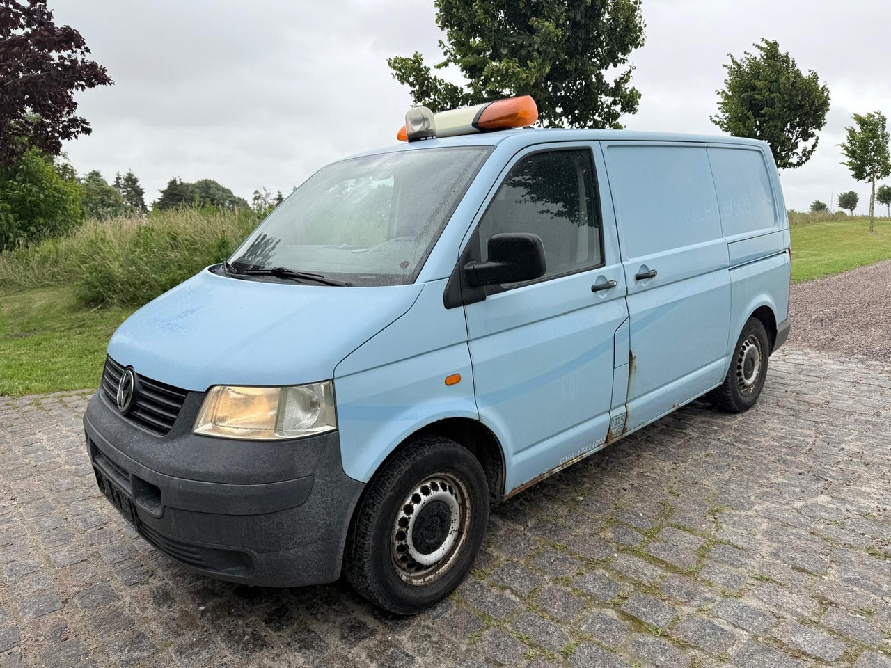 Volkswagen T5 Transporter 2.5 TDI 4Motion *Klima *4x4 - Fourgonnette: photos 2 Volkswagen T5 Transporter 2.5 TDI 4Motion *Klima *4x4 - Fourgonnette: photos 2