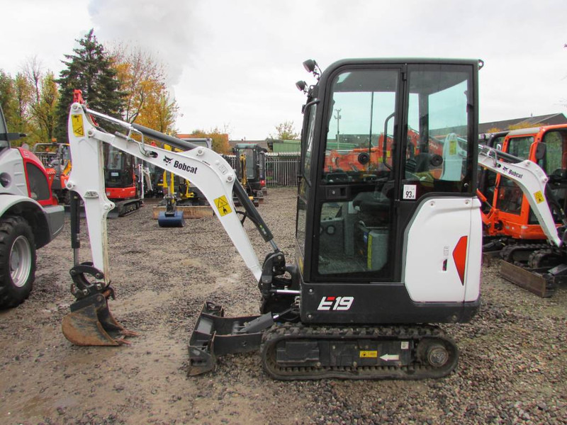 Bobcat E 19 Minibagger 22.500 EUR - Mini pelle: photos 1 Bobcat E 19 Minibagger 22.500 EUR - Mini pelle: photos 1