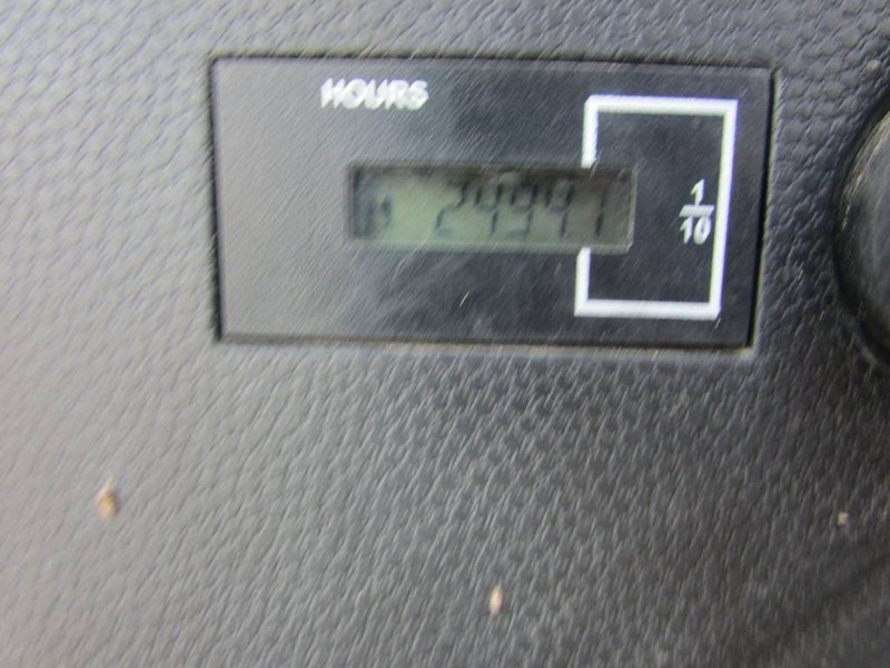 Pelle sur pneus Bobcat E 57 W: photos 11