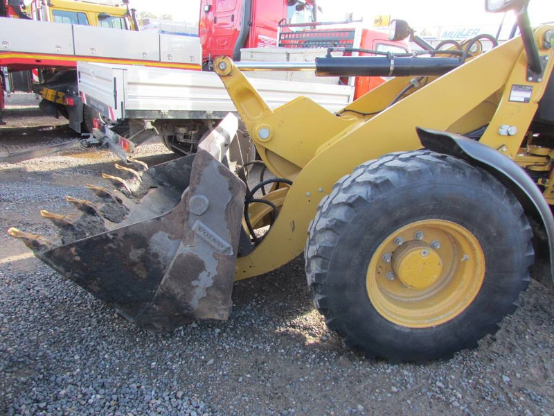 Cat 908 H 2 Radlader 31.000 EUR - Chargeuse sur pneus: photos 2 Cat 908 H 2 Radlader 31.000 EUR - Chargeuse sur pneus: photos 2