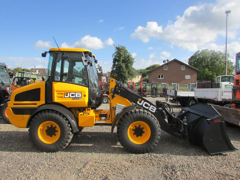 JCB 409 Radlader 46.000 EUR - Chargeuse sur pneus: photos 5 JCB 409 Radlader 46.000 EUR - Chargeuse sur pneus: photos 5