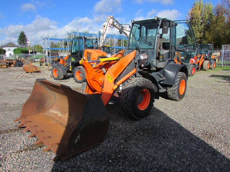 Komatsu WA 100 M-7 Radlader 28.000 EUR - Chargeuse sur pneus: photos 2 Komatsu WA 100 M-7 Radlader 28.000 EUR - Chargeuse sur pneus: photos 2