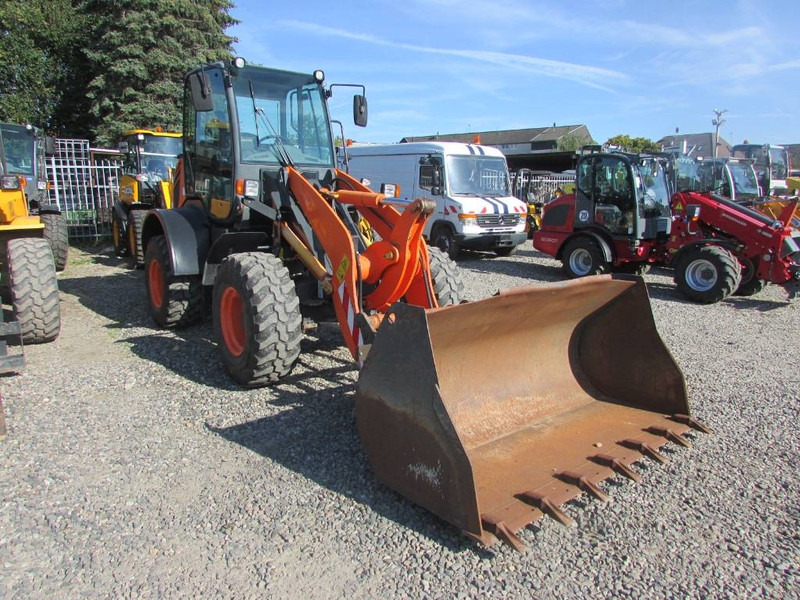 Komatsu WA 100 M-7 Radlader 31.000 EUR - Chargeuse sur pneus: photos 3 Komatsu WA 100 M-7 Radlader 31.000 EUR - Chargeuse sur pneus: photos 3