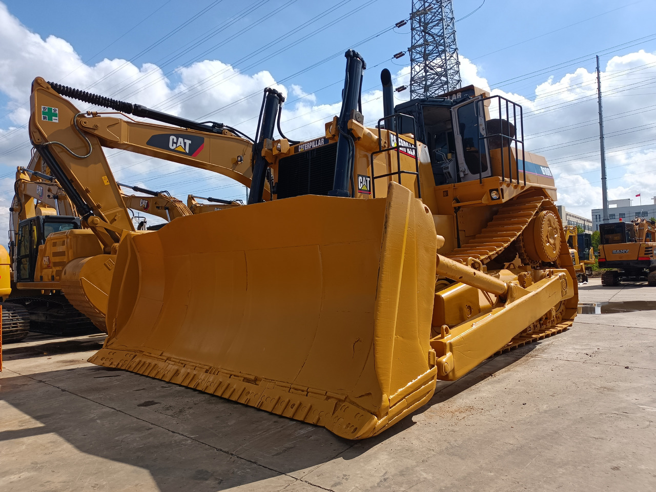CATERPILLAR D10R - Bulldozer: photos 2 CATERPILLAR D10R - Bulldozer: photos 2