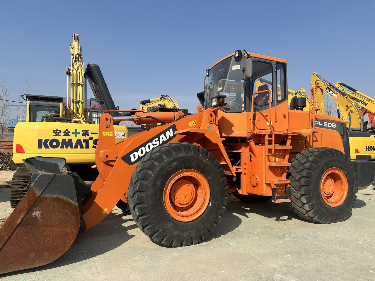 DOOSAN DL505-9C - Chargeuse sur pneus: photos 2 DOOSAN DL505-9C - Chargeuse sur pneus: photos 2
