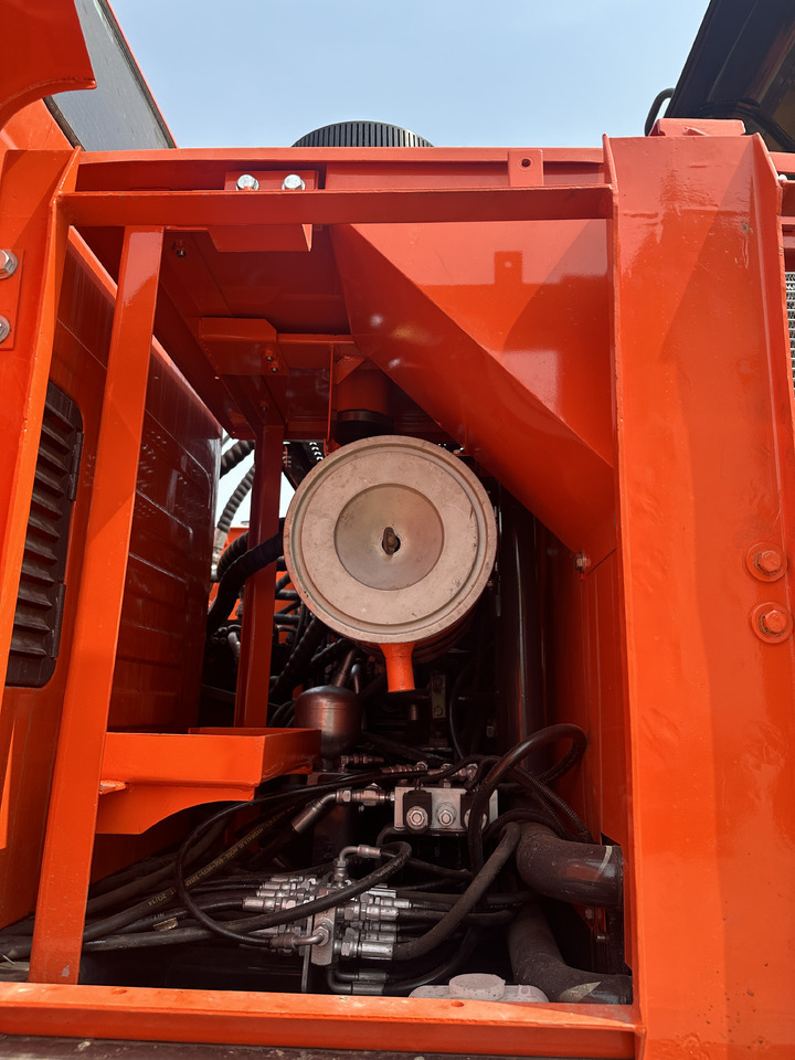 DOOSAN DX225LC-9C - Pelle sur chenille: photos 4 DOOSAN DX225LC-9C - Pelle sur chenille: photos 4