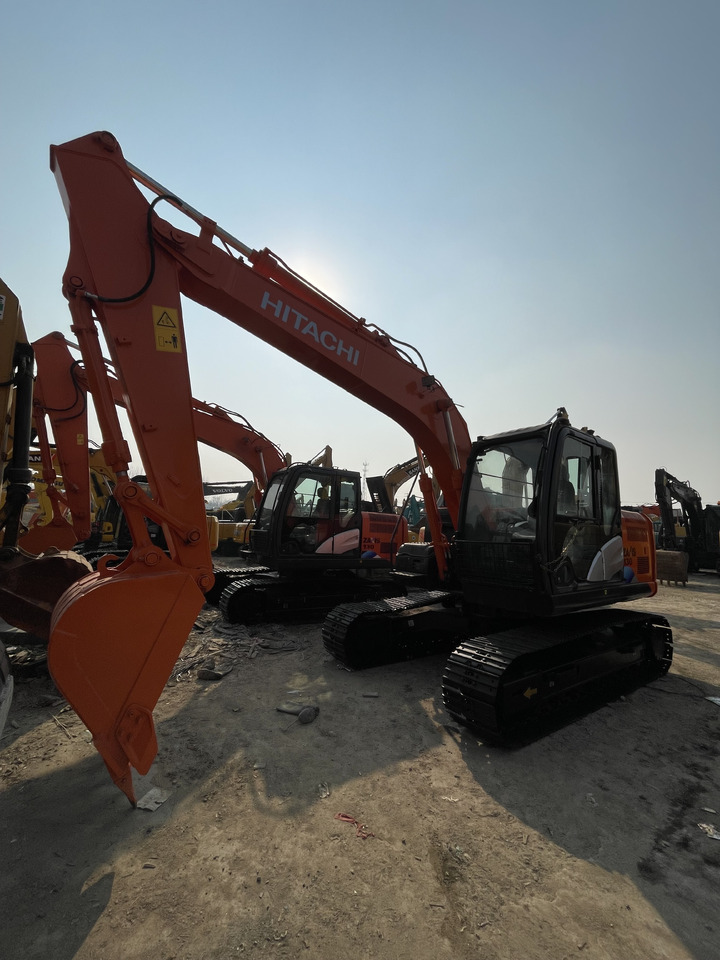 HITACHI ZX130 - Pelle sur chenille: photos 4 HITACHI ZX130 - Pelle sur chenille: photos 4