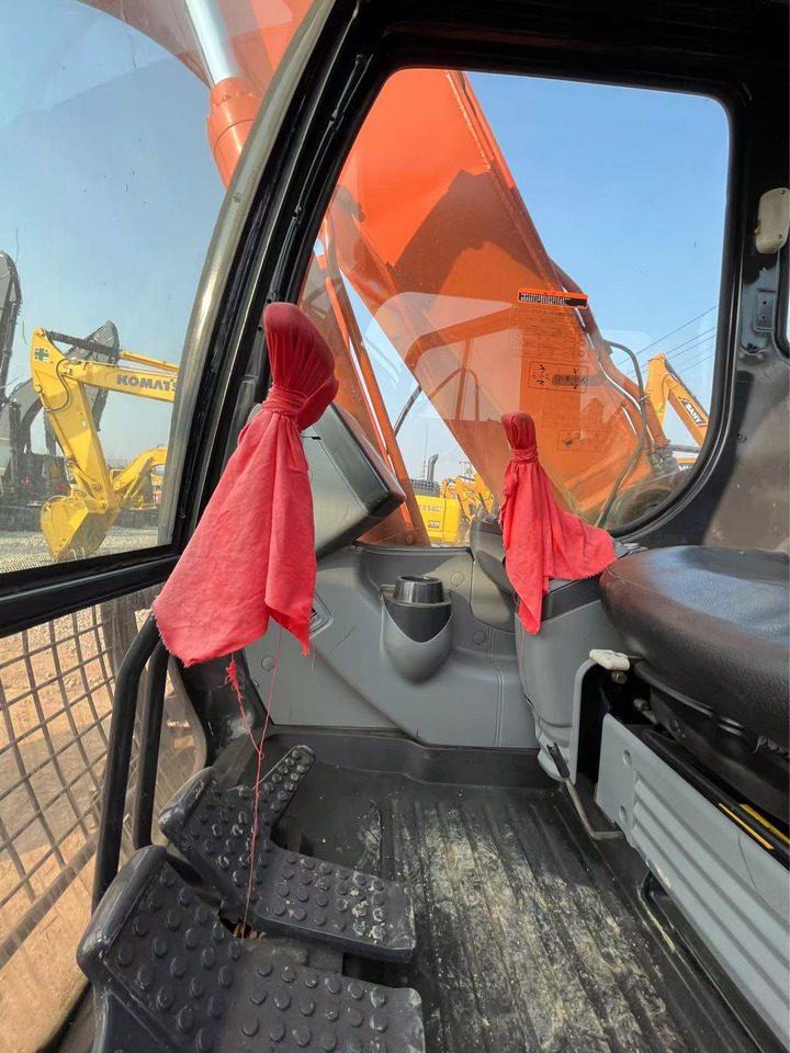 Pelle sur chenille HITACHI ZX160: photos 7 Pelle sur chenille HITACHI ZX160: photos 7