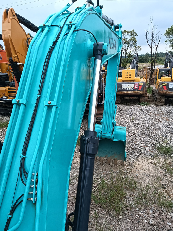 Pelle sur chenille KOBELCO SK 210: photos 10