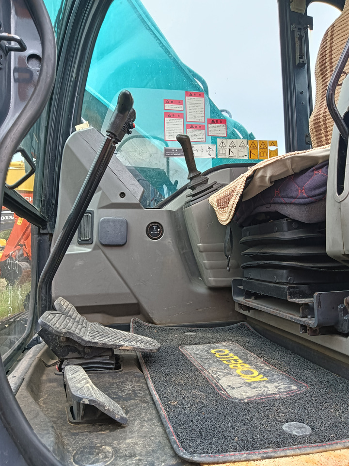 Pelle sur chenille KOBELCO SK 210: photos 7