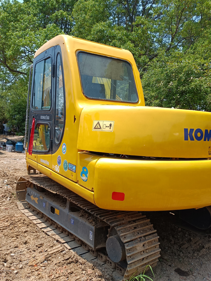 KOMATSU PC60-7 - Pelle sur chenille: photos 2 KOMATSU PC60-7 - Pelle sur chenille: photos 2