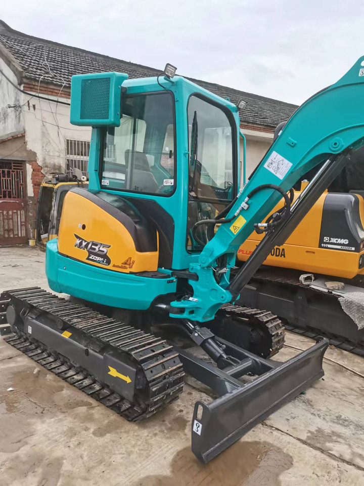 KUBOTA KX135 - Pelle sur chenille: photos 3 KUBOTA KX135 - Pelle sur chenille: photos 3
