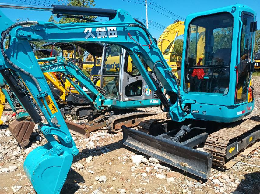 KUBOTA KX135 - Pelle sur chenille: photos 1 KUBOTA KX135 - Pelle sur chenille: photos 1