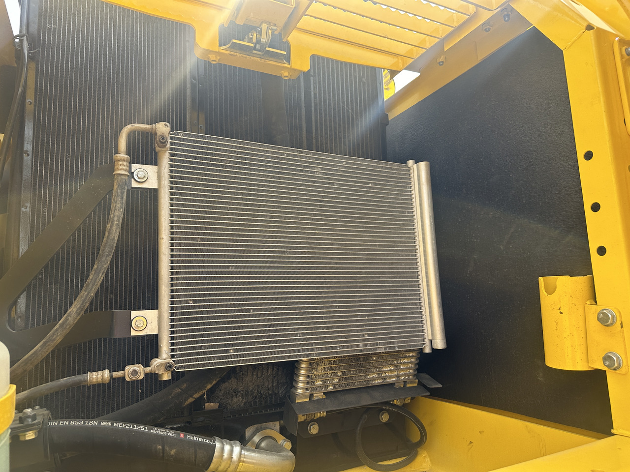 Komatsu PC 240 LC-8 - Pelle sur chenille: photos 4 Komatsu PC 240 LC-8 - Pelle sur chenille: photos 4