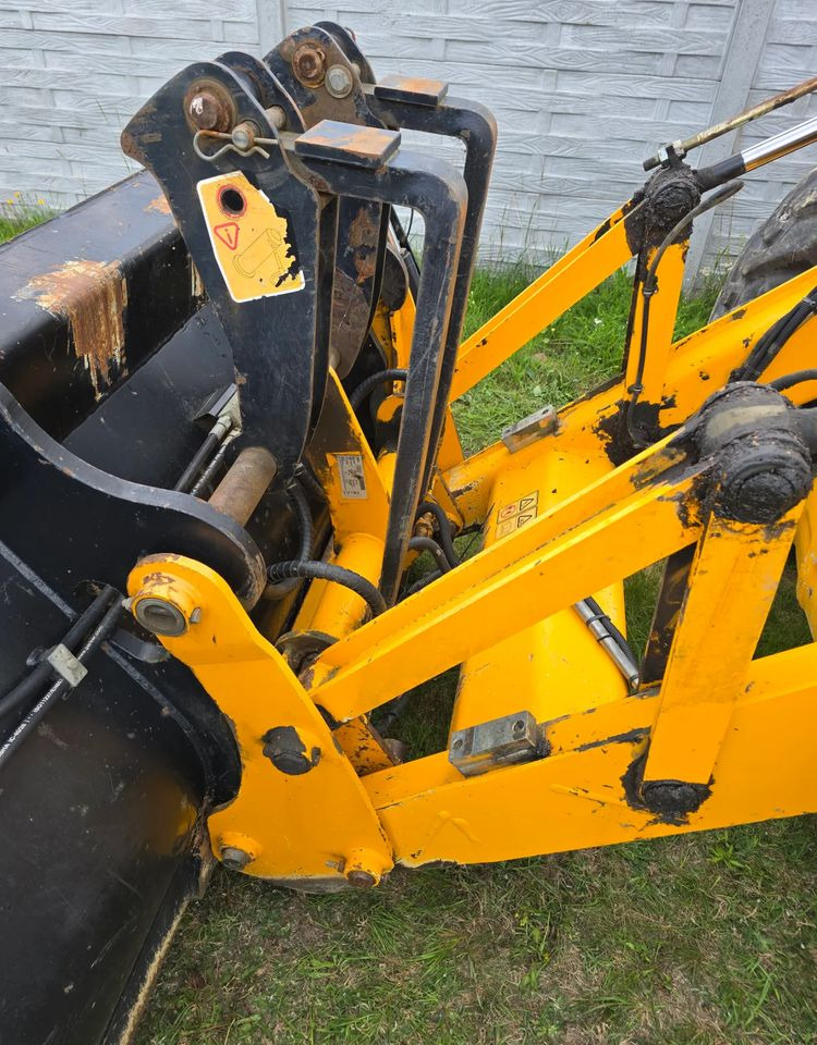 JCB - Tractopelle: photos 5 JCB - Tractopelle: photos 5