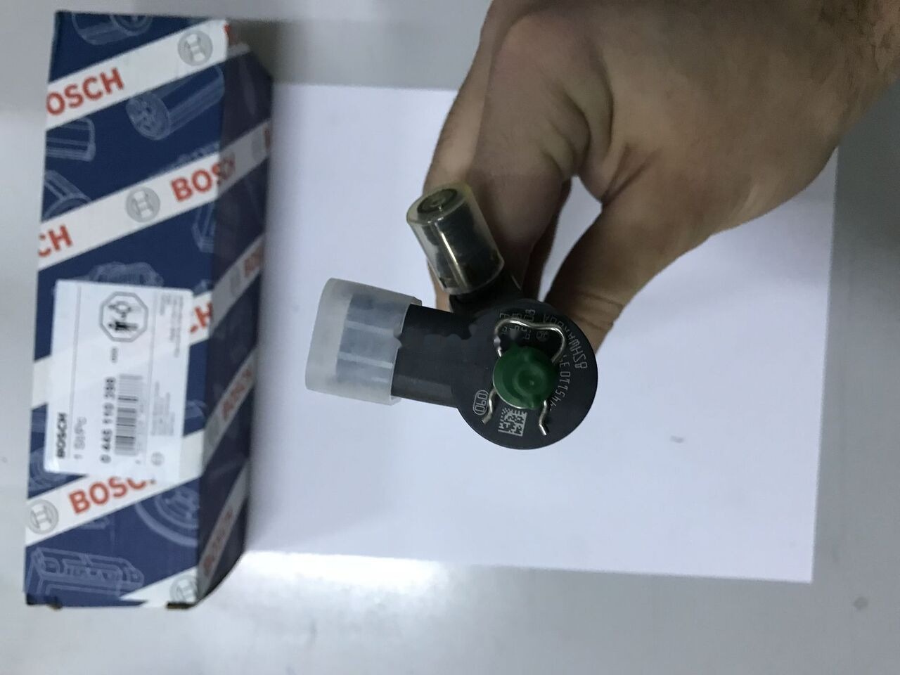 Bosch 2018 5600709499 Renault - Injecteur pour Camion: photos 1 Bosch 2018 5600709499 Renault - Injecteur pour Camion: photos 1