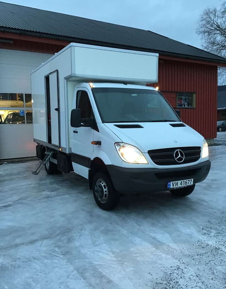 2012 Mercedes-Benz Sprinter EU-GODKJENT SVÆRT LAV KM! - Camion fourgon: photos 2 2012 Mercedes-Benz Sprinter EU-GODKJENT SVÆRT LAV KM! - Camion fourgon: photos 2