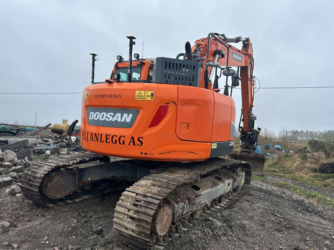 2018 Beltegraver 24 tonn Doosan DX 235LCR S 70-feste - Pelle: photos 3 2018 Beltegraver 24 tonn Doosan DX 235LCR S 70-feste - Pelle: photos 3