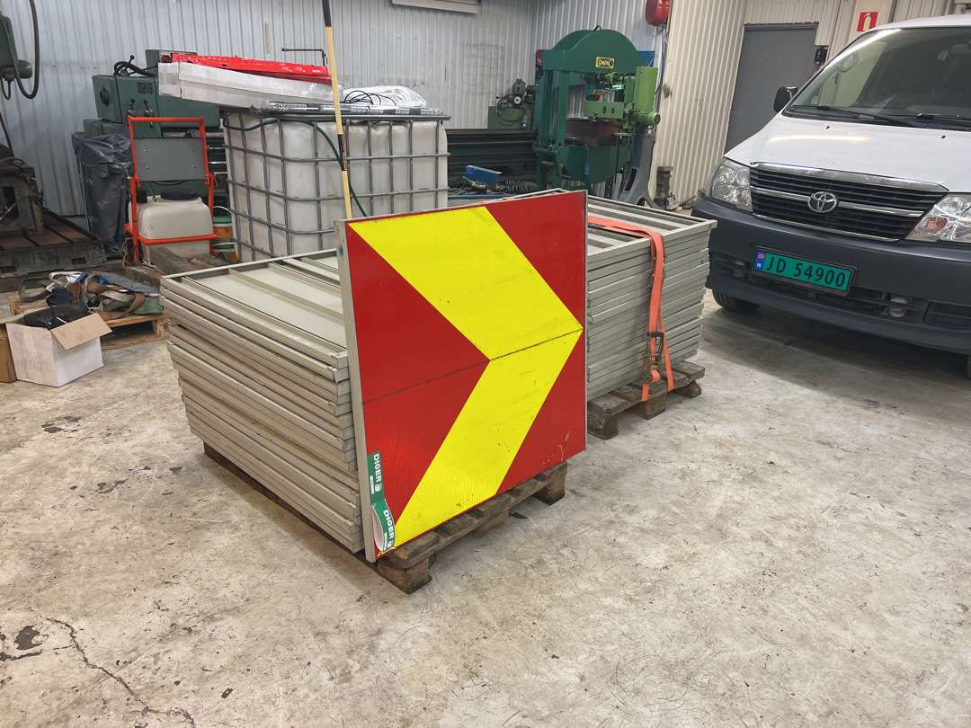 Outil/ Équipement 38 stk Veiskilt 904 for arbeidsvarsling: photos 1