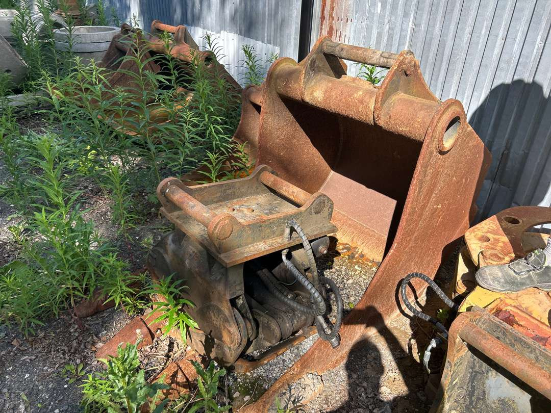 Tann skuffe fra Gjerstad S 70 feste - Accessoire pour Engins de chantier: photos 1 Tann skuffe fra Gjerstad S 70 feste - Accessoire pour Engins de chantier: photos 1