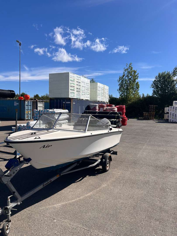 16 fot båt med 90hk Johnson (rep objekt) - Autre matériel: photos 1 16 fot båt med 90hk Johnson (rep objekt) - Autre matériel: photos 1