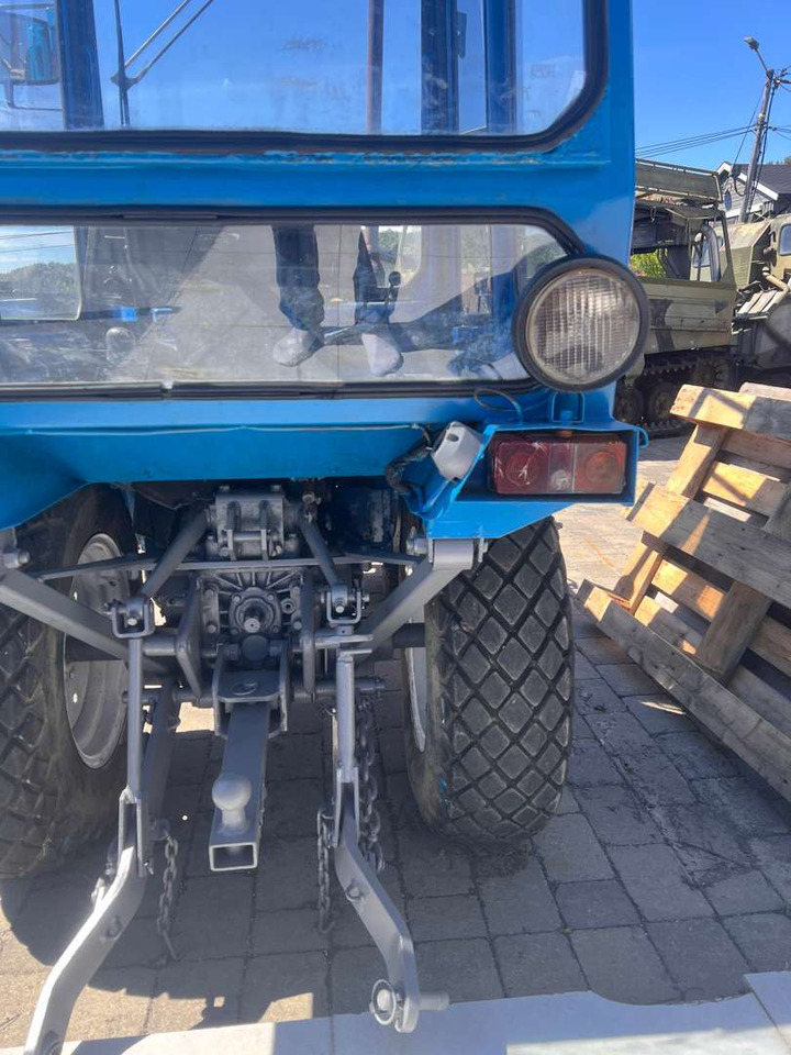 Iseki TX1500 brøyteskjær og feiekost - Tracteur agricole: photos 2 Iseki TX1500 brøyteskjær og feiekost - Tracteur agricole: photos 2