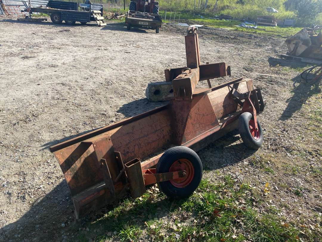 Helt og fint brøyteskjær - Machine agricole: photos 4 Helt og fint brøyteskjær - Machine agricole: photos 4
