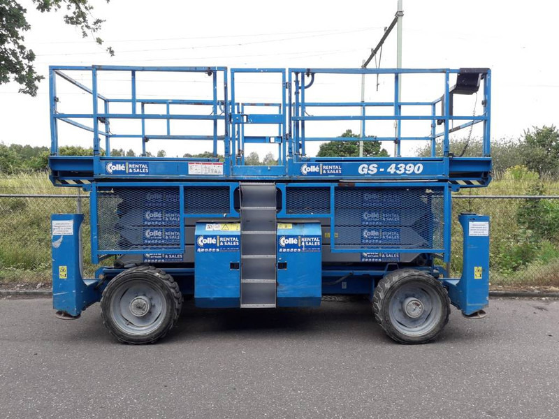 Genie GS 4390 RT | 2008 - Nacelle ciseaux: photos 1 Genie GS 4390 RT | 2008 - Nacelle ciseaux: photos 1