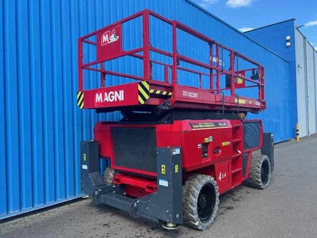 MAGNI DS 1823 RT - Nacelle ciseaux: photos 4 MAGNI DS 1823 RT - Nacelle ciseaux: photos 4