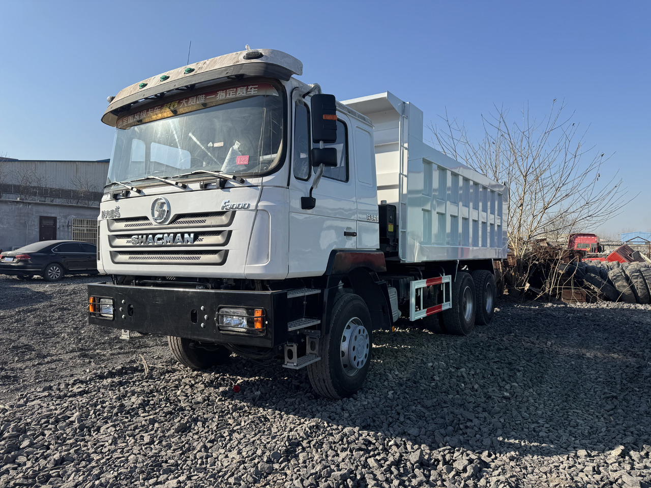 SHACMAN F3000 - Camion benne: photos 2 SHACMAN F3000 - Camion benne: photos 2