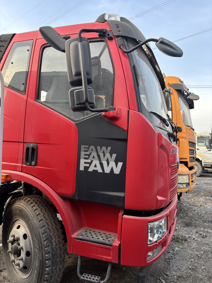 FAW - Tracteur routier: photos 2 FAW - Tracteur routier: photos 2