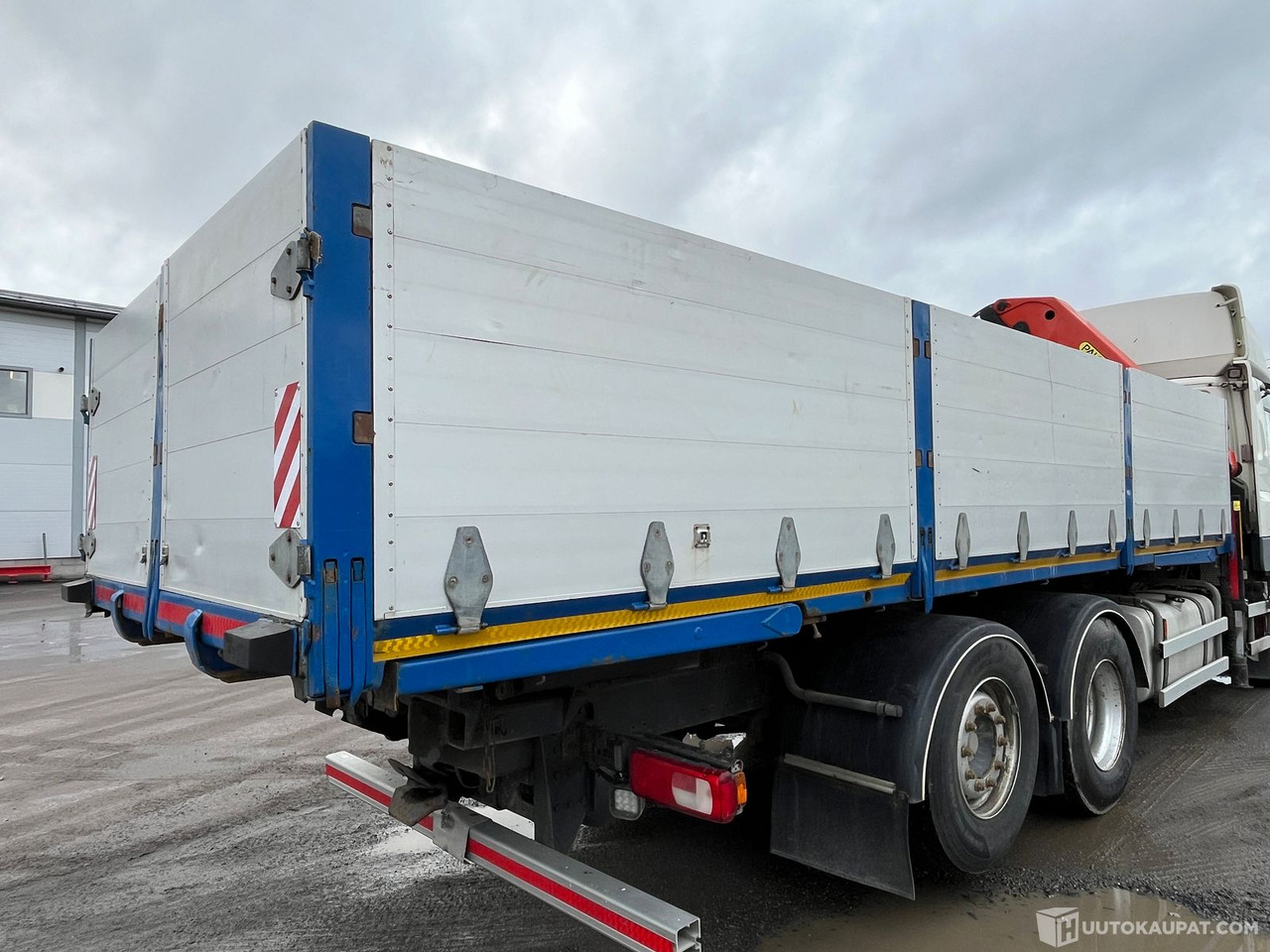 Jalkalava/vaihtolava + Palfinger PK 17000, Kangasala - Autre matériel: photos 1 Jalkalava/vaihtolava + Palfinger PK 17000, Kangasala - Autre matériel: photos 1