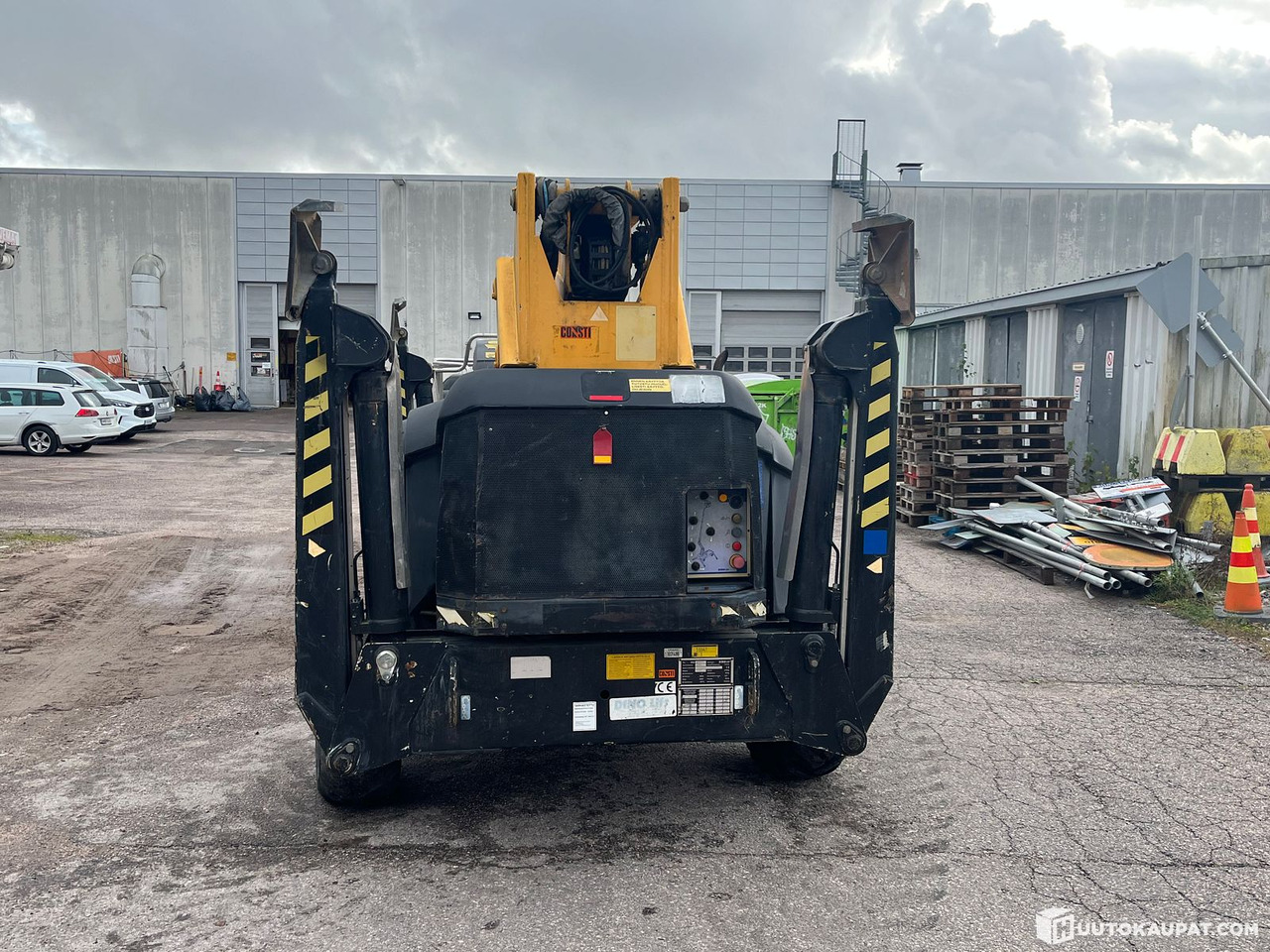 Dino 205RXT, Kuukulkija henkilönostin, Kymppi voimassa vuoteen 2029, Korjattavaksi, 2005, Vantaa - Nacelle sur remorque: photos 4 Dino 205RXT, Kuukulkija henkilönostin, Kymppi voimassa vuoteen 2029, Korjattavaksi, 2005, Vantaa - Nacelle sur remorque: photos 4