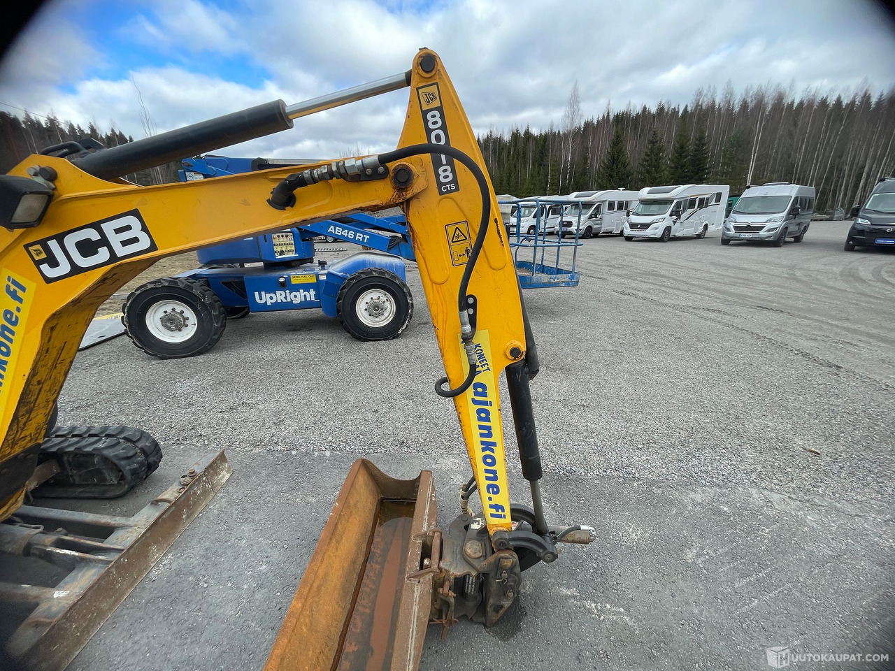 Engins de chantier JCB 8081 Kaivinkone, Leviävällä alavaunulla, Muurame: photos 20